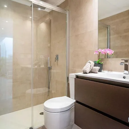 Newly Built Modern Penthouse In Puerto Banus * 마르베야