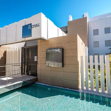 Newly Built Modern Penthouse In Puerto Banus 아파트 마르베야