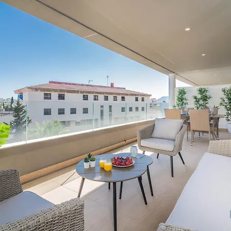 Newly Built Modern Penthouse In Puerto Banus *