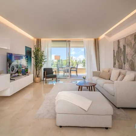 Newly Built Modern Penthouse In Puerto Banus 아파트 마르베야